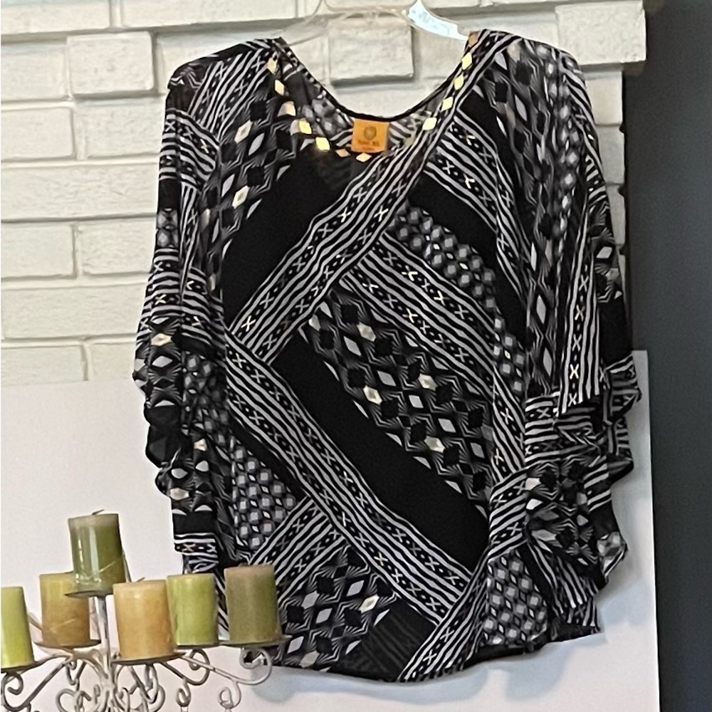 Ruby Rd. Black and White Blouse